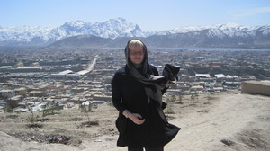 Kuva minusta Kabulin ulkopuolella vuoristossa